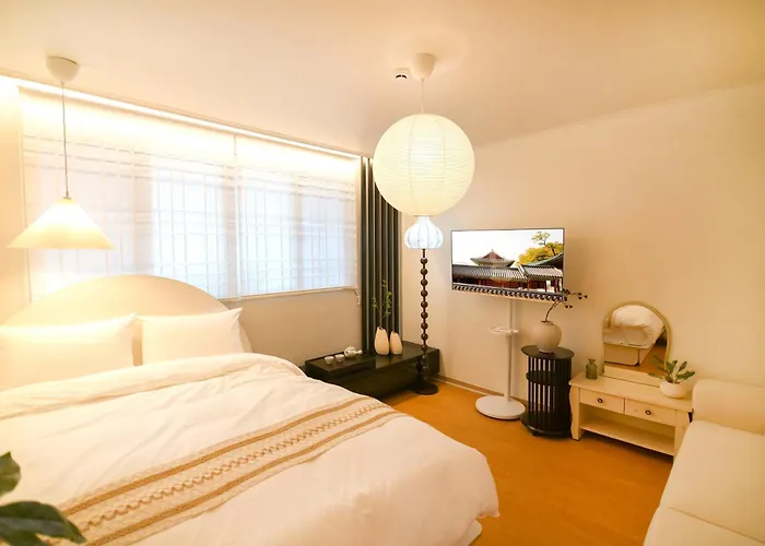 8,9월 특가, 강남, 프리미엄 2br, 6인, 코엑스, 잠실, 롯데타워, Kspo돔, 성형, 삼성병원, Cozy Nest Appartement