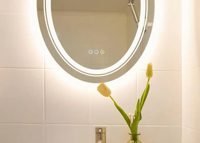 8,9월 특가, 강남, 프리미엄 2br, 6인, 코엑스, 잠실, 롯데타워, Kspo돔, 성형, 삼성병원, Cozy Nest *